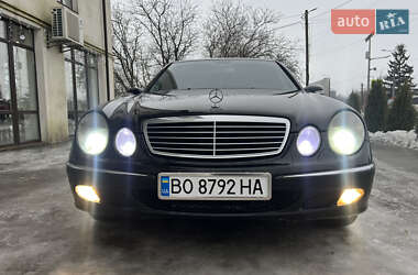 Седан Mercedes-Benz E-Class 2002 в Кременце