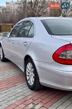Седан Mercedes-Benz E-Class 2007 в Запорожье