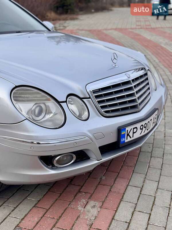 Седан Mercedes-Benz E-Class 2007 в Запорожье