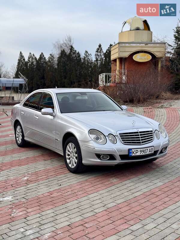 Седан Mercedes-Benz E-Class 2007 в Запорожье