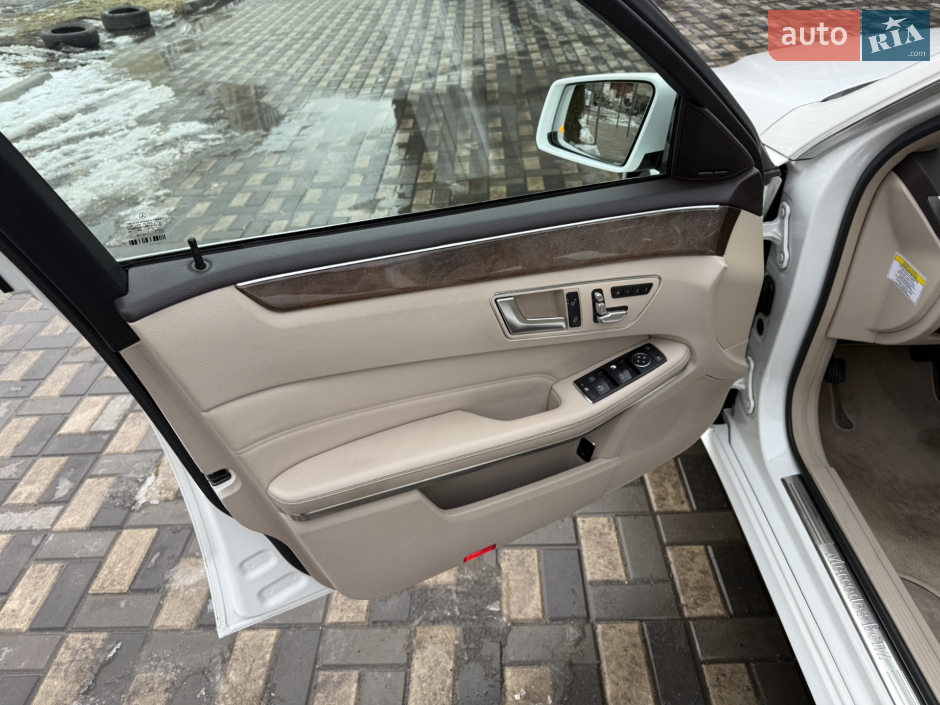 2013 Mercedes-Benz E-klasse - мініатюра 19