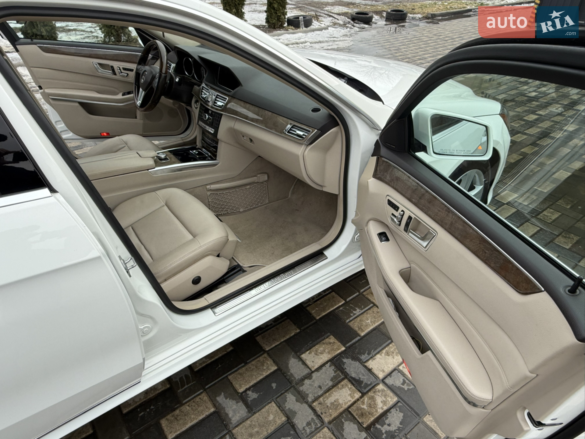 2013 Mercedes-Benz E-klasse - мініатюра 31