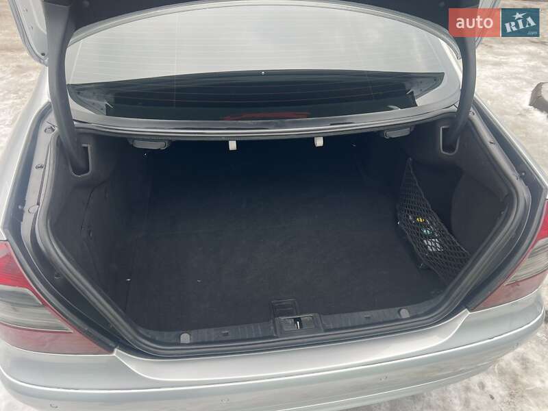 Седан Mercedes-Benz E-Class 2006 в Луцке