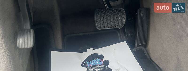 Седан Mercedes-Benz E-Class 2006 в Луцке