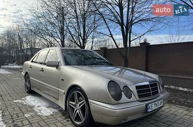 Седан Mercedes-Benz E-Class 1996 в Синельниковому