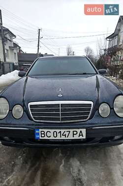 Седан Mercedes-Benz E-Class 2000 в Стрию