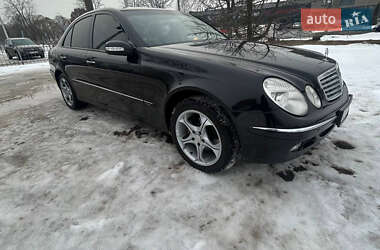 Седан Mercedes-Benz E-Class 2004 в Києві