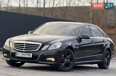 Седан Mercedes-Benz E-Class 2009 в Самборі