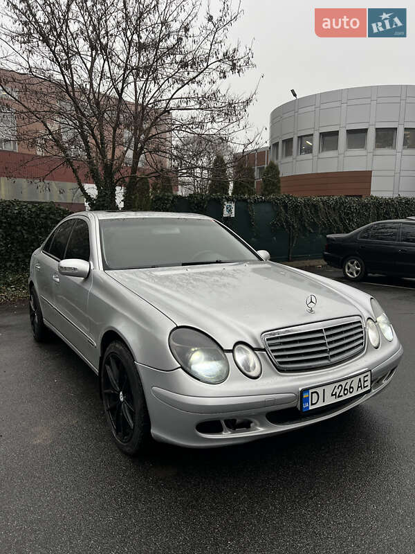 Mercedes-Benz E-Class 2002 Mercedes-Benz E-Class 2002