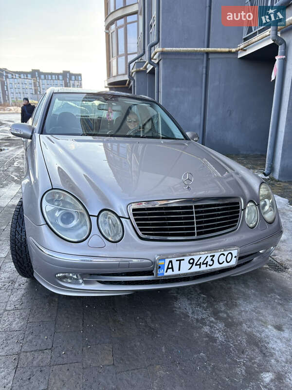 Mercedes-Benz E-Class 2002