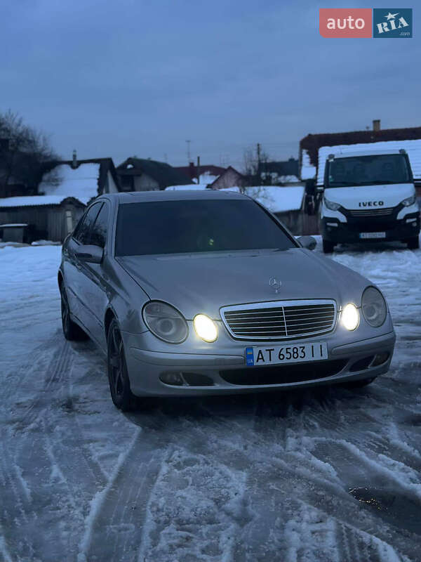 Mercedes-Benz E-Class 2004