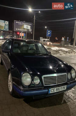 Седан Mercedes-Benz E-Class 1996 в Чернівцях