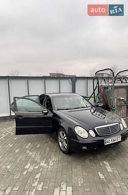 Седан Mercedes-Benz E-Class 2002 в Хусте