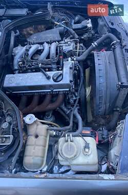 Седан Mercedes-Benz E-Class 1989 в Днепре