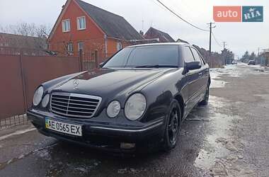 Седан Mercedes-Benz E-Class 2001 в Кривом Роге