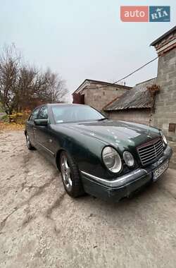 Седан Mercedes-Benz E-Class 1997 в Чернигове