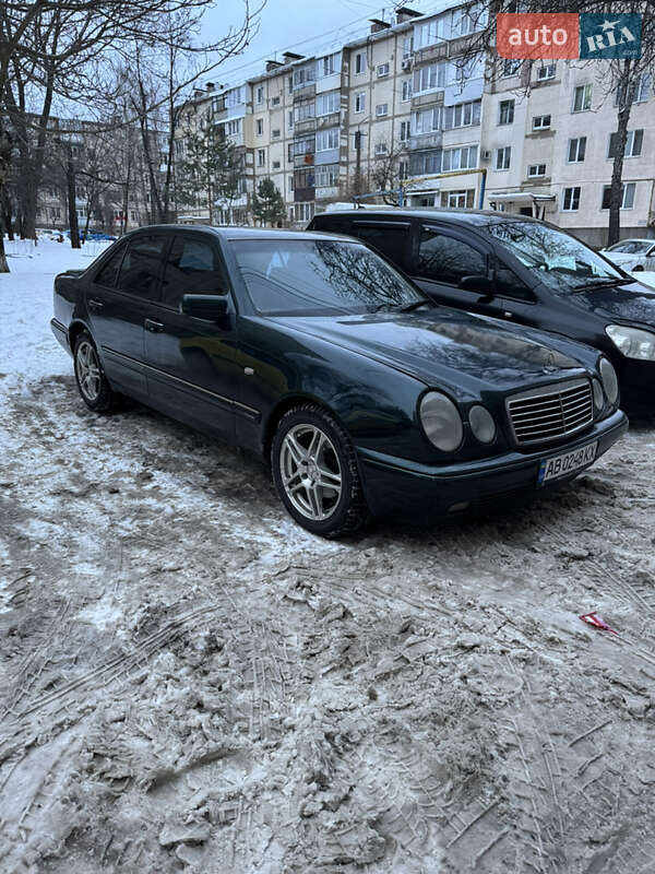 Mercedes-Benz E-Class 1999