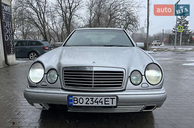Седан Mercedes-Benz E-Class 1998 в Кременце