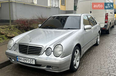 Седан Mercedes-Benz E-Class 2001 в Одессе