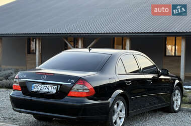 Седан Mercedes-Benz E-Class 2008 в Меденичах