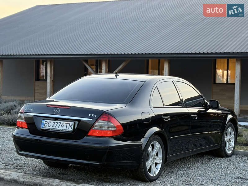 Седан Mercedes-Benz E-Class 2008 в Меденичах