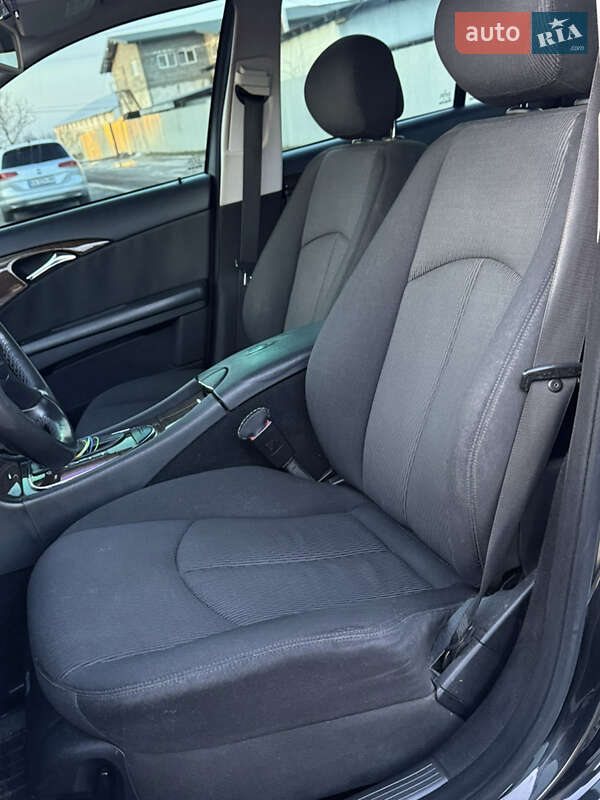 Седан Mercedes-Benz E-Class 2008 в Меденичах