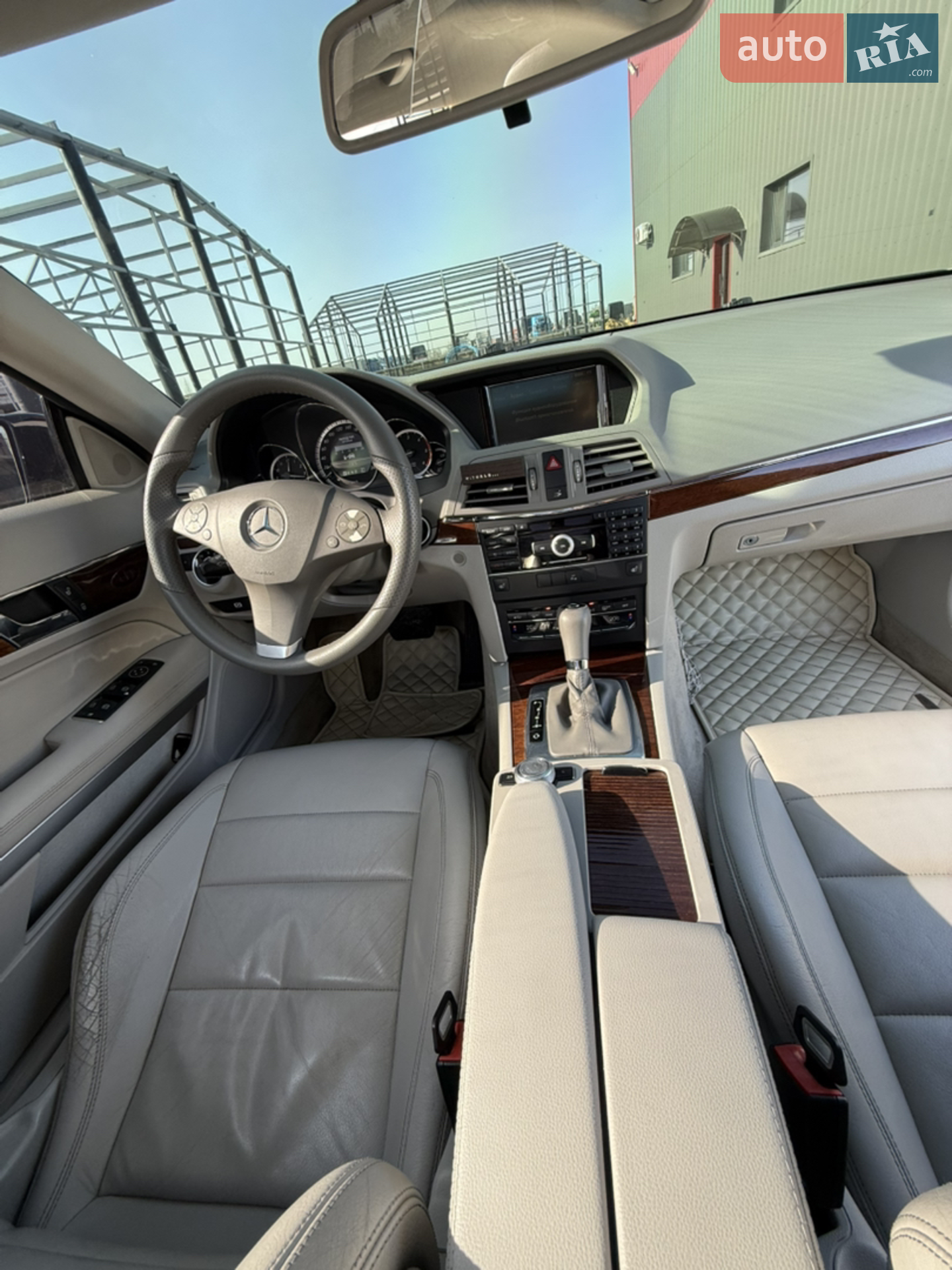 2010 Mercedes-Benz E-klasse - мініатюра 13