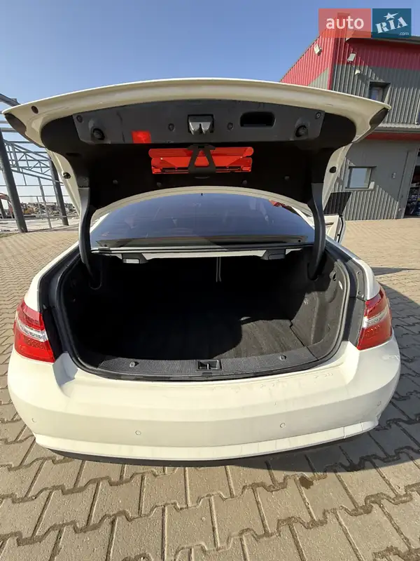Mercedes-Benz E-Class 2010 VIN WDD2073031F083928 фото оголошення 18 з 58