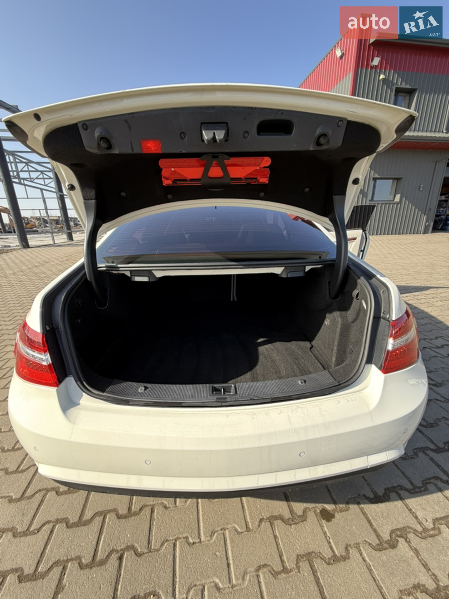 2010 Mercedes-Benz E-klasse - мініатюра 18