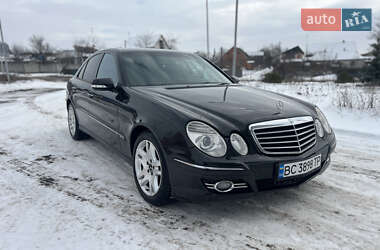 Седан Mercedes-Benz E-Class 2006 в Вінниці