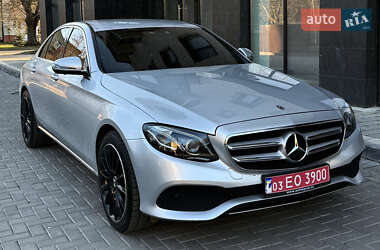 Седан Mercedes-Benz E-Class 2017 в Ужгороді