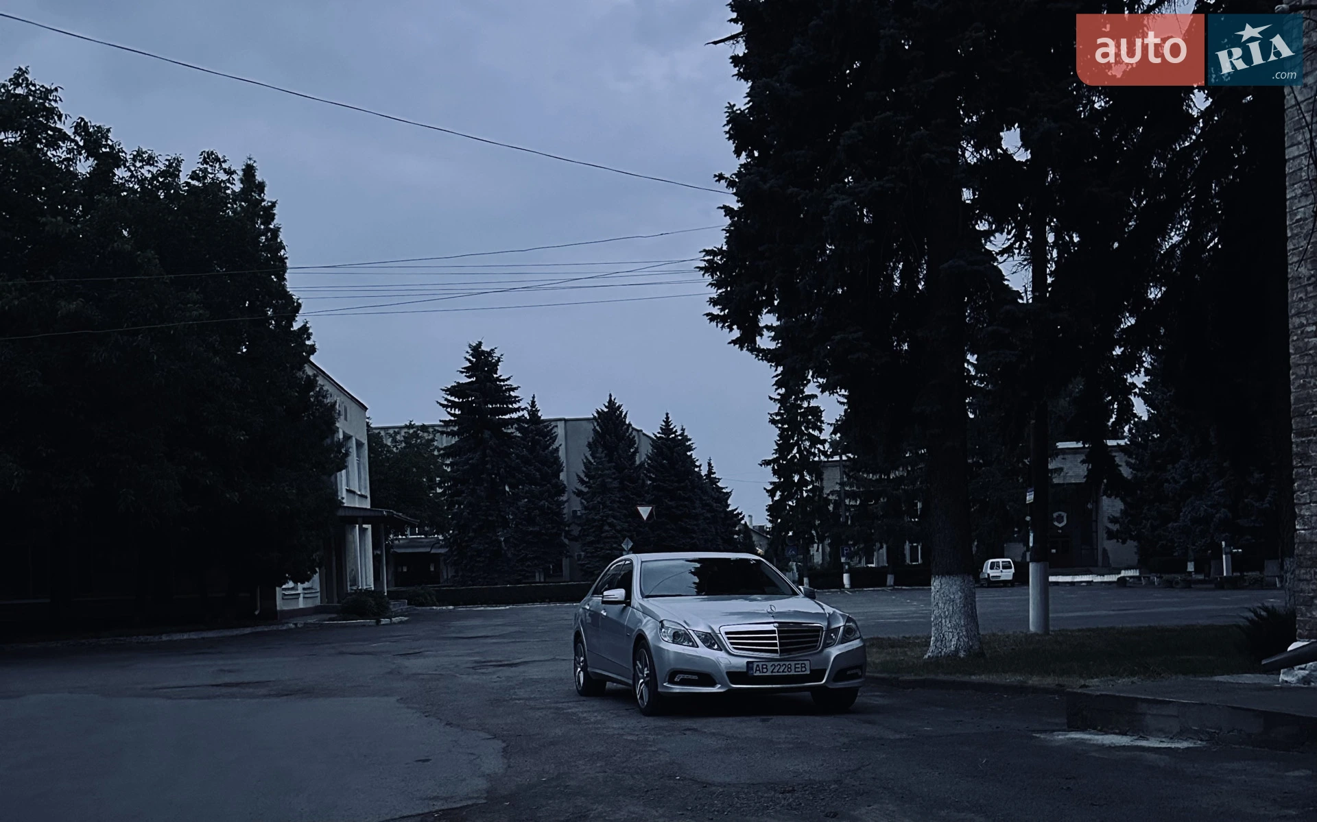 2010 Mercedes-Benz E-klasse - мініатюра 3