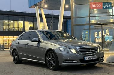 Седан Mercedes-Benz E-Class 2011 в Києві