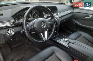 Седан Mercedes-Benz E-Class 2012 в Прилуках