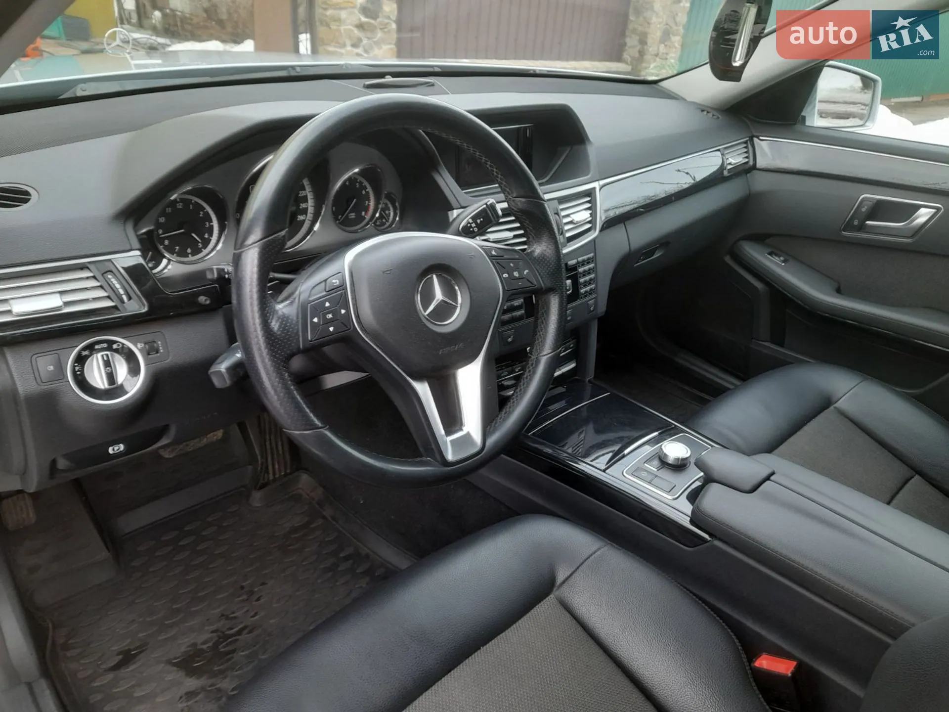 2012 Mercedes-Benz E-klasse - мініатюра 24