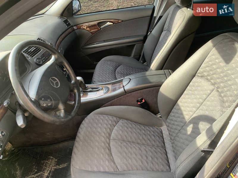 Универсал Mercedes-Benz E-Class 2004 в Черновцах