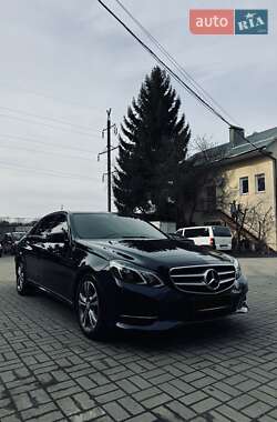 Седан Mercedes-Benz E-Class 2015 в Львові