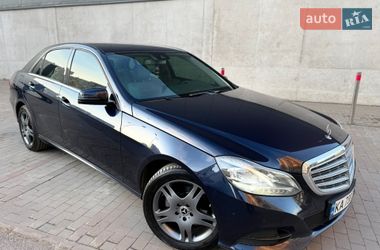 Седан Mercedes-Benz E-Class 2013 в Києві