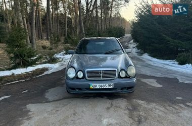 Седан Mercedes-Benz E-Class 1997 в Сарнах