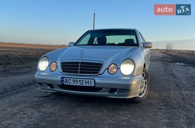 Седан Mercedes-Benz E-Class 2000 в Володимирі