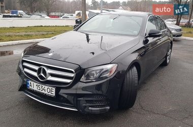 Седан Mercedes-Benz E-Class 2016 в Києві