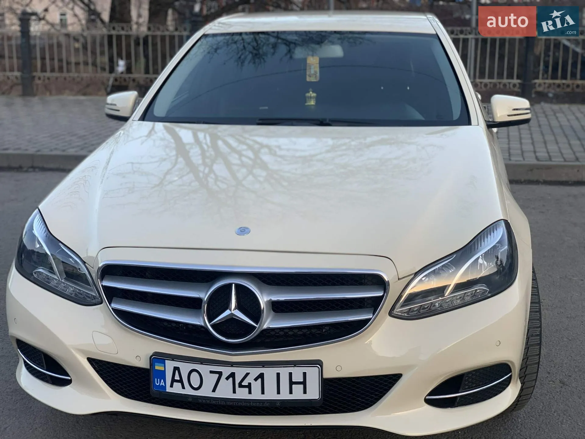 2013 Mercedes-Benz E-klasse - мініатюра 2