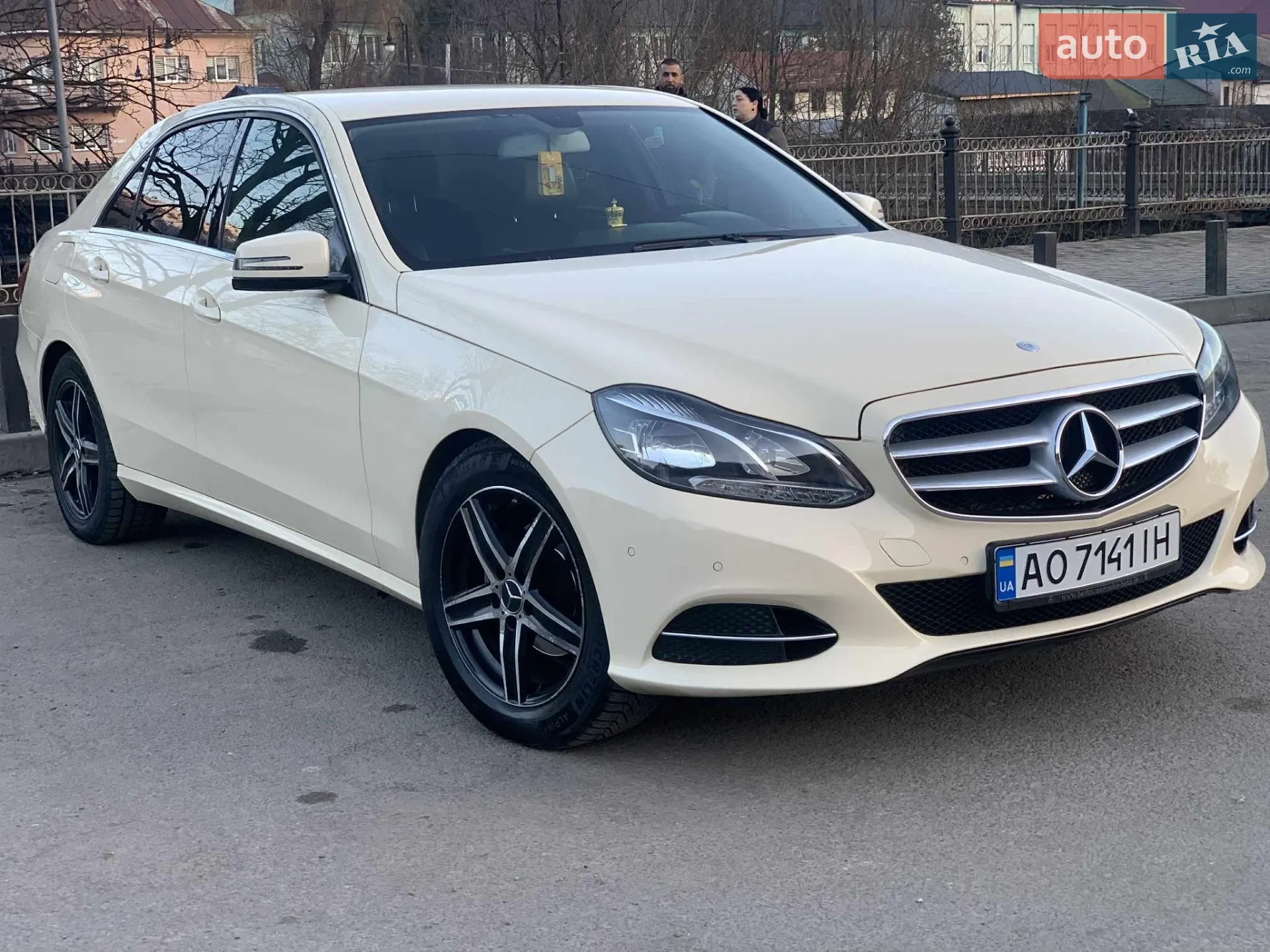 2013 Mercedes-Benz E-klasse - мініатюра 14