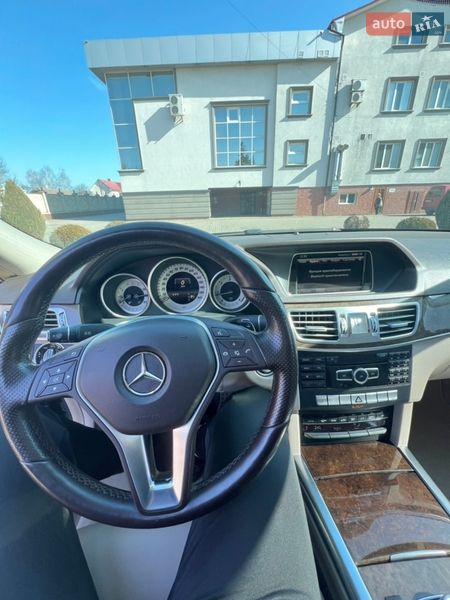 Седан Mercedes-Benz E-Class 2014 в Черновцах