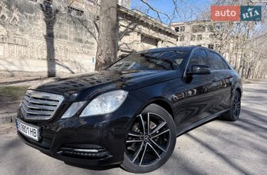 Седан Mercedes-Benz E-Class 2013 в Миколаєві