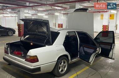 Седан Mercedes-Benz E-Class 1991 в Измаиле