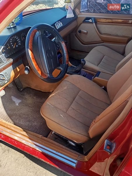 Mercedes-Benz E-Class 1995