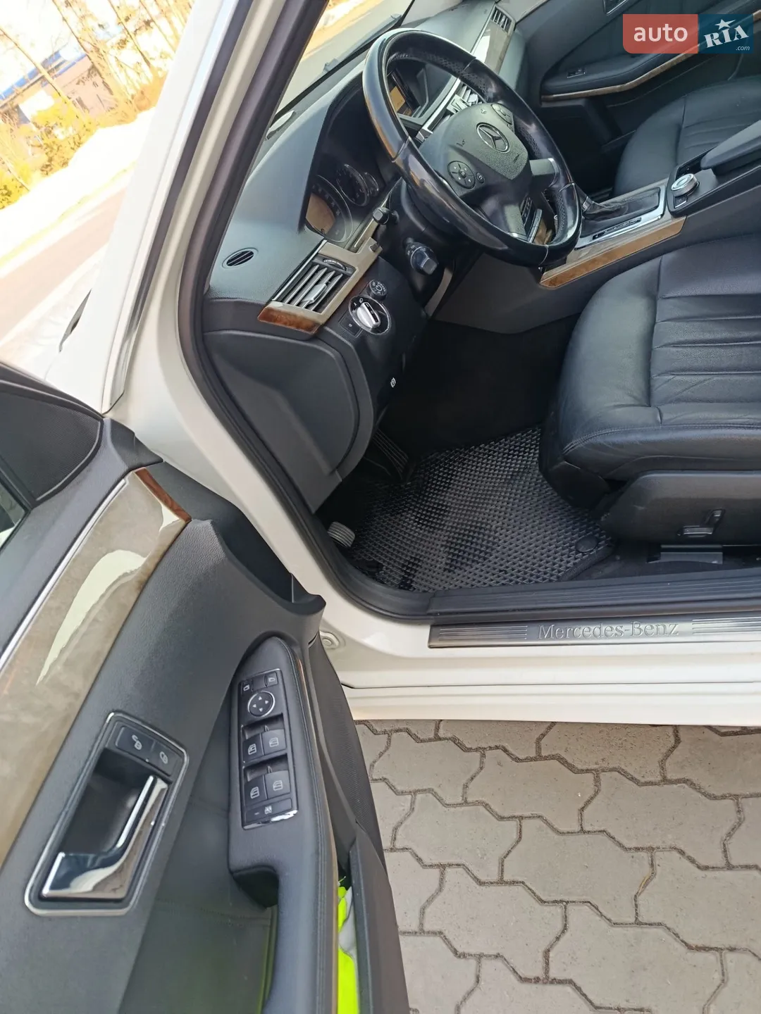 2010 Mercedes-Benz E-klasse - мініатюра 11