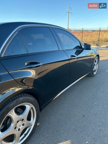 Седан Mercedes-Benz E-Class 2011 в Ровно