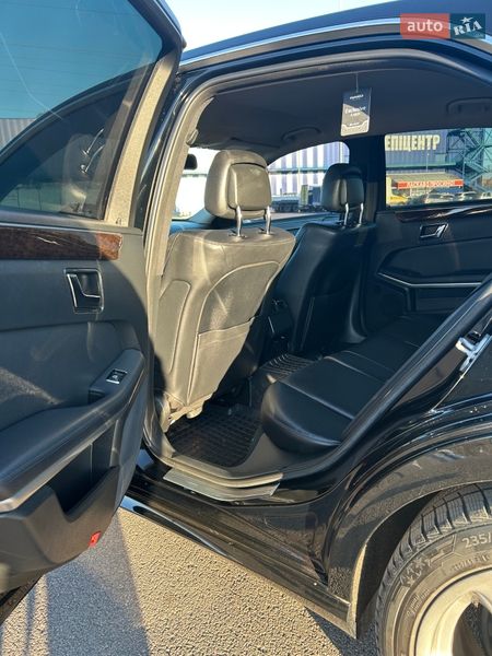 Седан Mercedes-Benz E-Class 2011 в Ровно